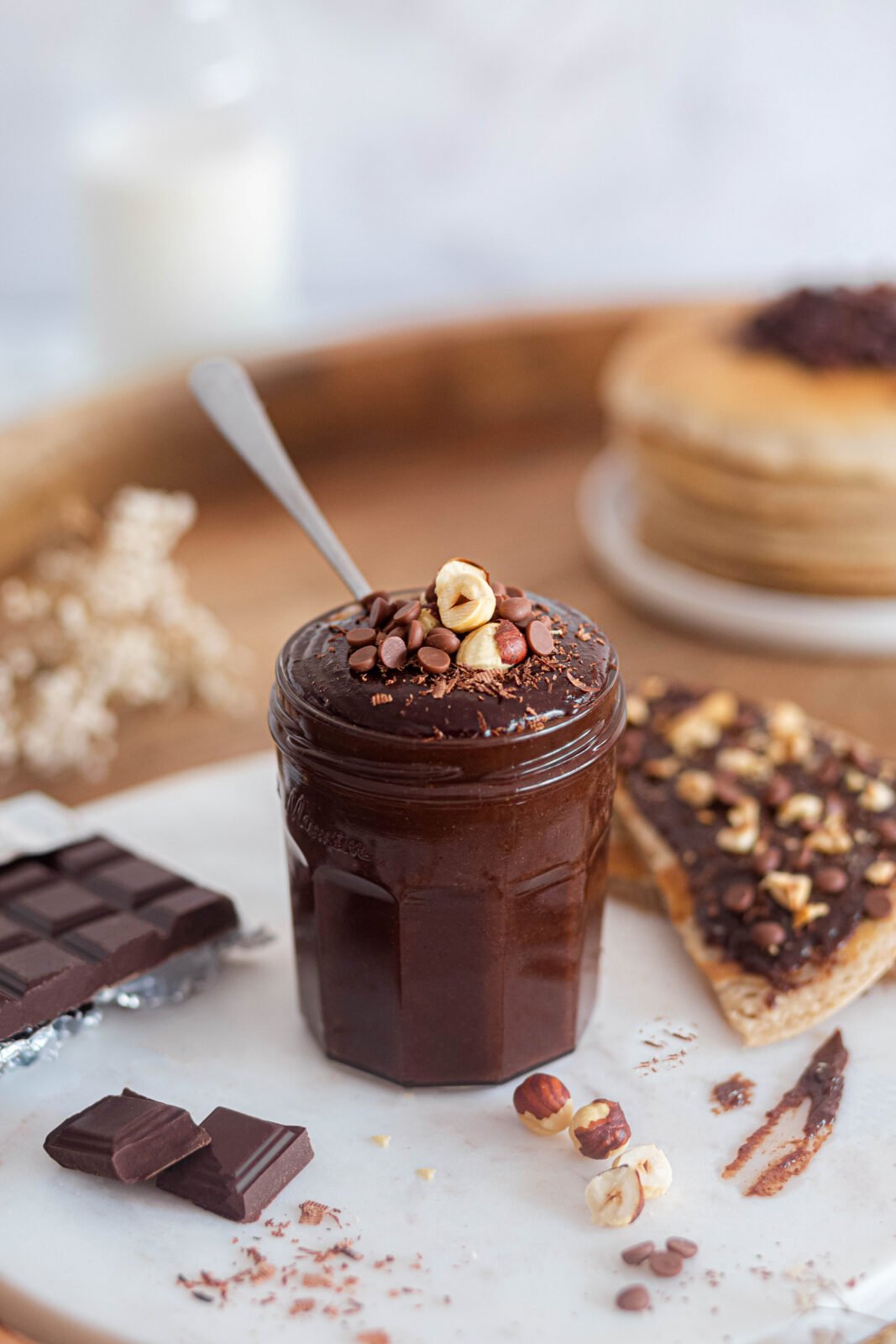 Un délicieuse recette de pâte à tartiner hypergourmande et vegan, pour une pause chocolatée qui plaira tant aux petits qu'aux grands gourmands #vegan #pateatartiner #recettevegan #encasvegan