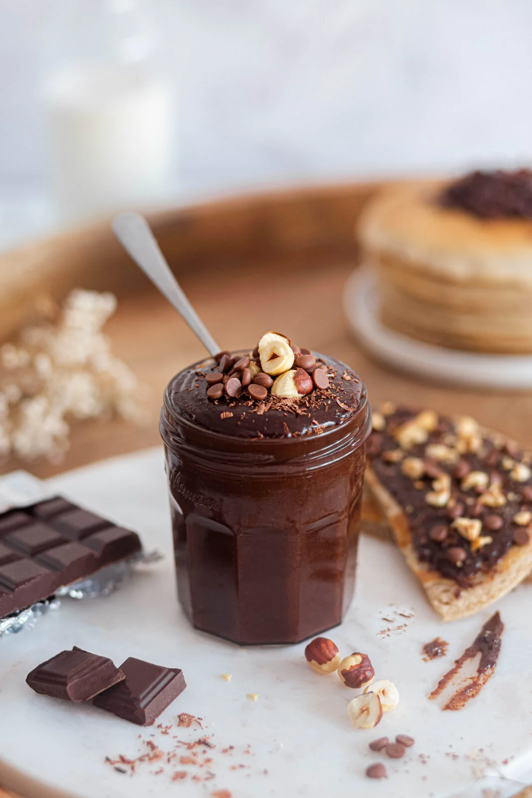 Un délicieuse recette de pâte à tartiner hypergourmande et vegan, pour une pause chocolatée qui plaira tant aux petits qu'aux grands gourmands #vegan #pateatartiner #recettevegan #encasvegan