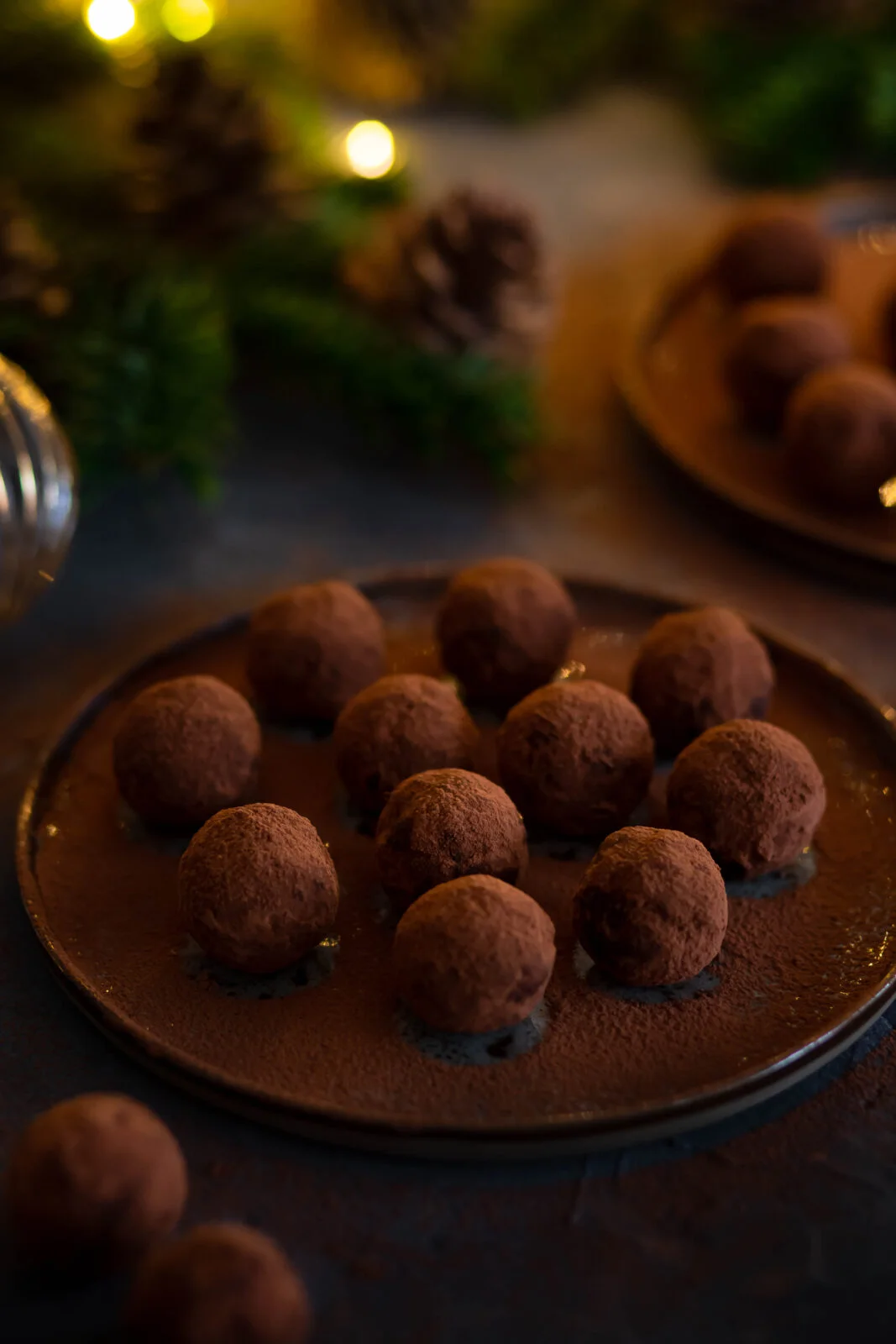 Je vous partage ma recette de boules énergies de Noël. Une recette simple et healthy qui ravira petits et grands gourmands #Recettesaine #RecetteNoël #Encas #Healthy #Recettevegan