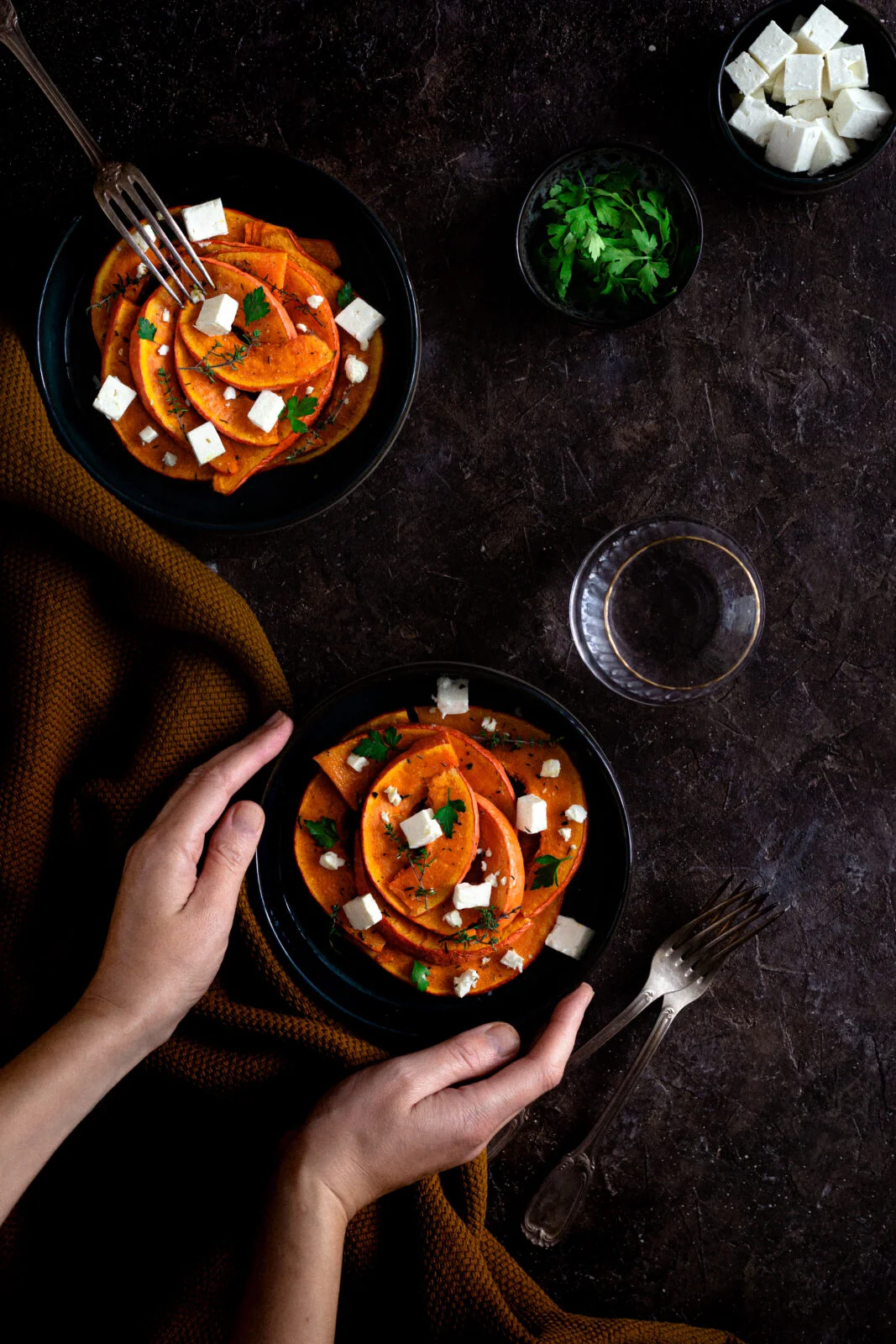 Potimarron rôti et feta - Recette végétarienne - Blog - Vivre Naturo #recettehealthy #potimarronroti #recettevegetarienne #vegetarien #healthyfood