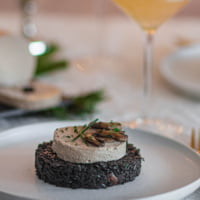 Recette de foie gras en version végétale à base d'ingrédients sains. Idéal pour les fêtes et toutes les belles occasions. #foiegrasvegetal #vegan #recettefetes