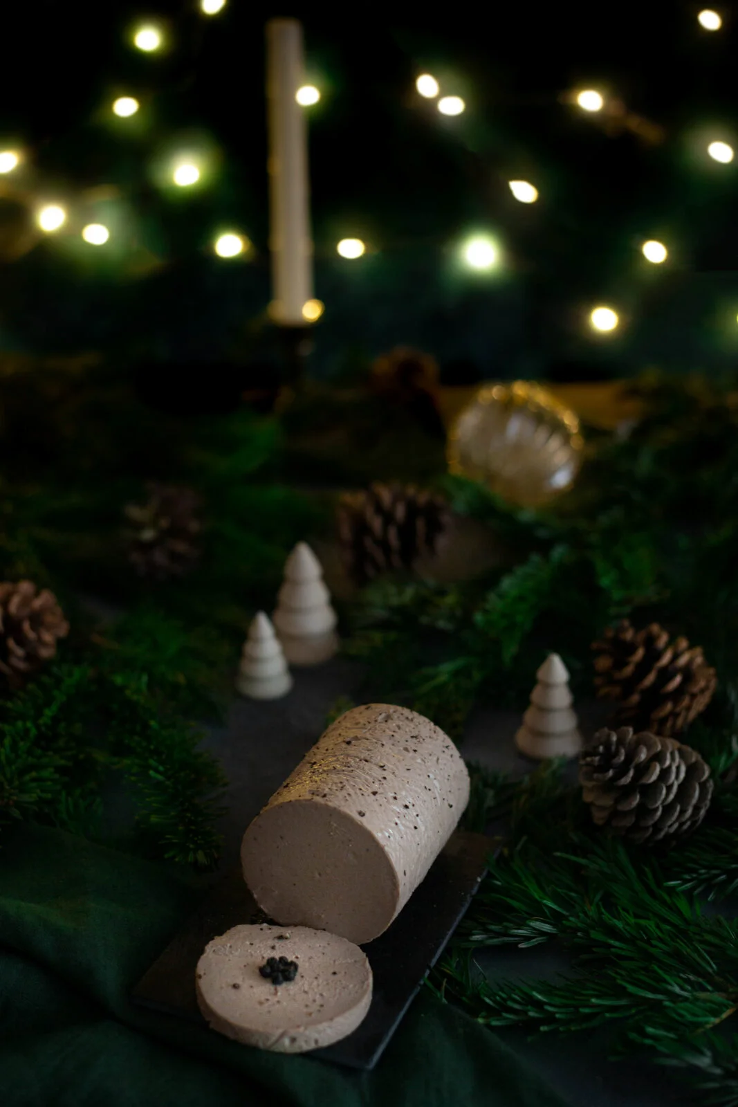 Recette de foie gras en version végétale à base d'ingrédients sains. Idéal pour les fêtes et toutes les belles occasions. #foiegrasvegetal #vegan #recettefetes