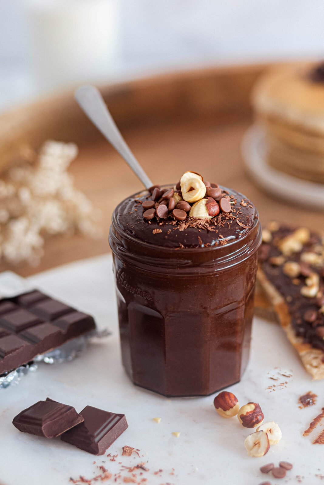 Un délicieuse recette de pâte à tartiner hypergourmande et vegan, pour une pause chocolatée qui plaira tant aux petits qu'aux grands gourmands #vegan #pateatartiner #recettevegan #encasvegan